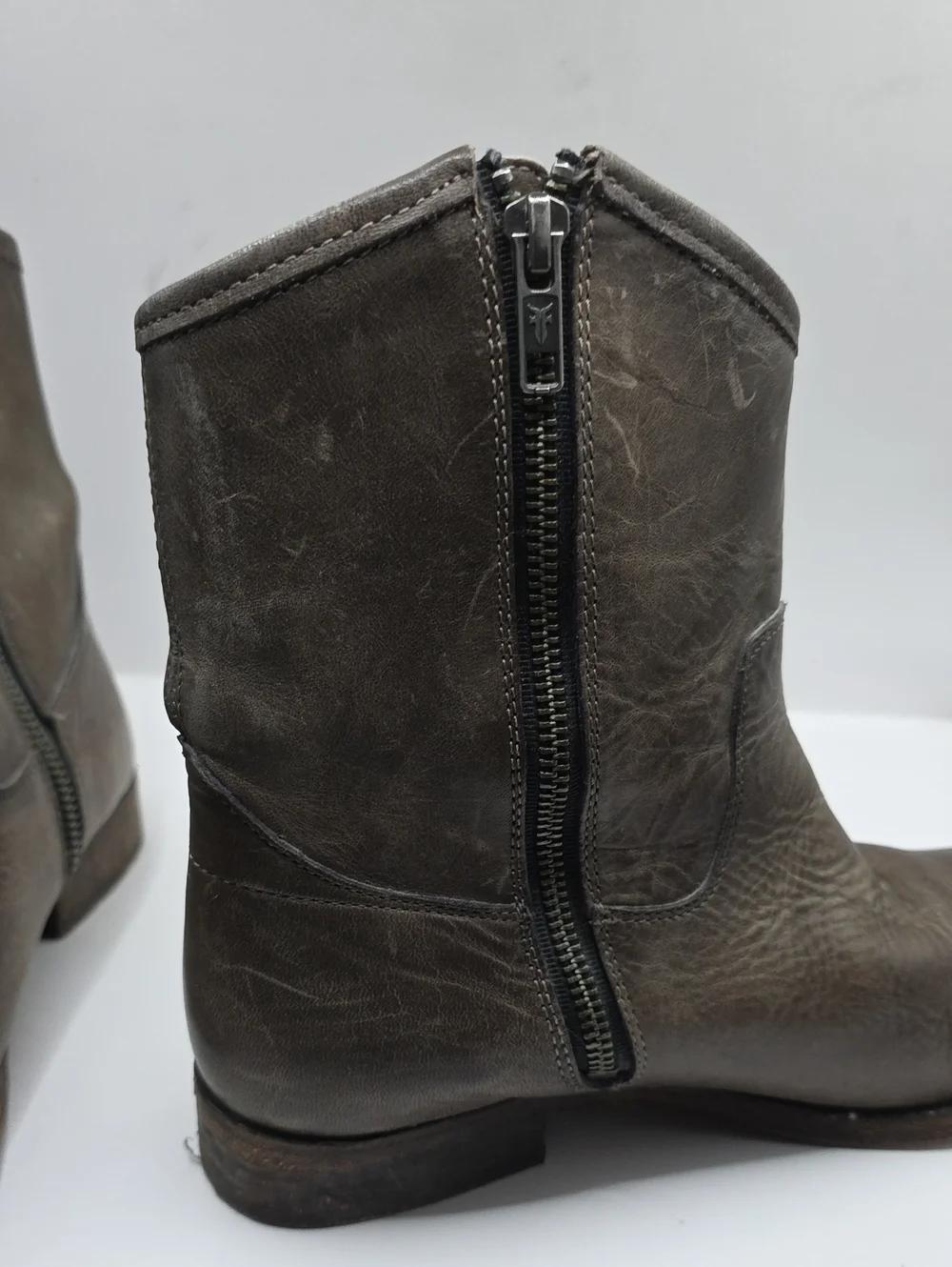 Frye Boots Melissa Button Short  Womens 7.5B